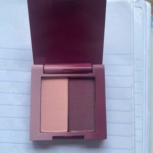 Farrah dual eyeshadow